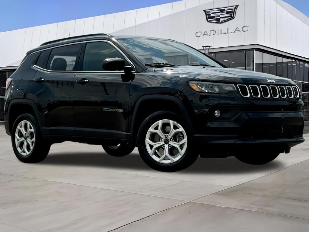 Used 2025 Black Jeep Latitude image 2