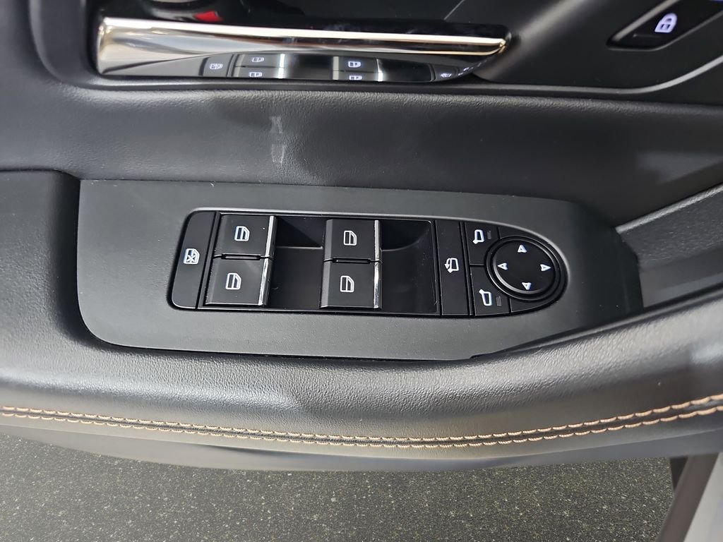 Used 2025 Silver Mazda Premium Plus image 31