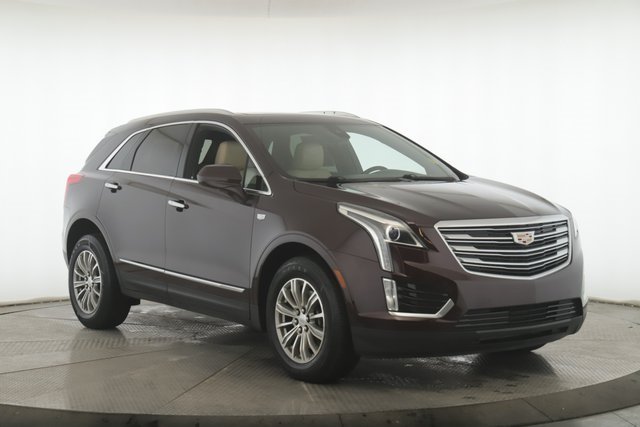 Used 2018 Cadillac XT5 Luxury with VIN 1GYKNDRS3JZ179101 for sale in Findlay, OH