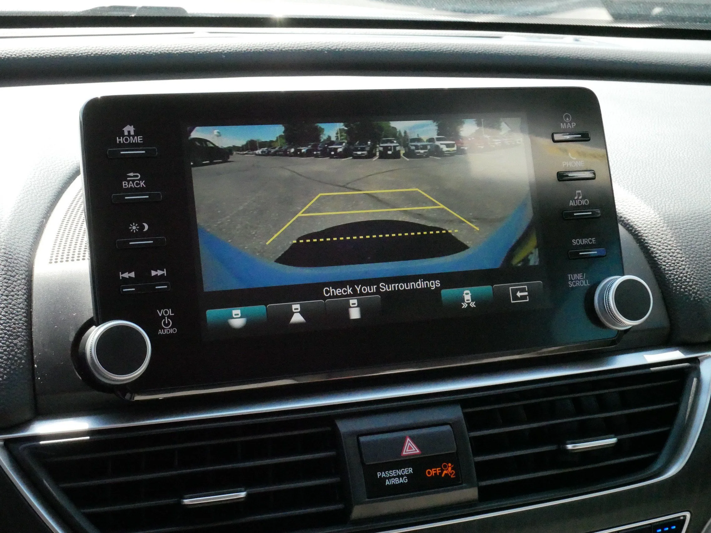 Used 2019 Platinum White Pearl Honda Touring image 32