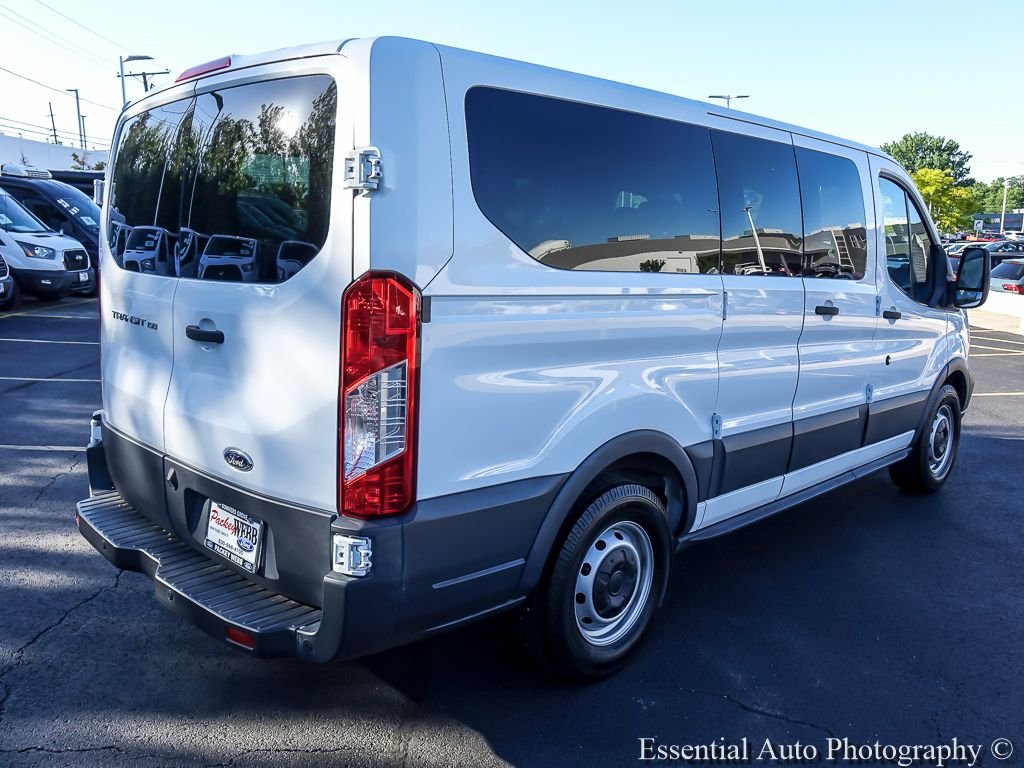 Used 2018 Oxford White Ford XL Low Roof 8 Passenger image 8