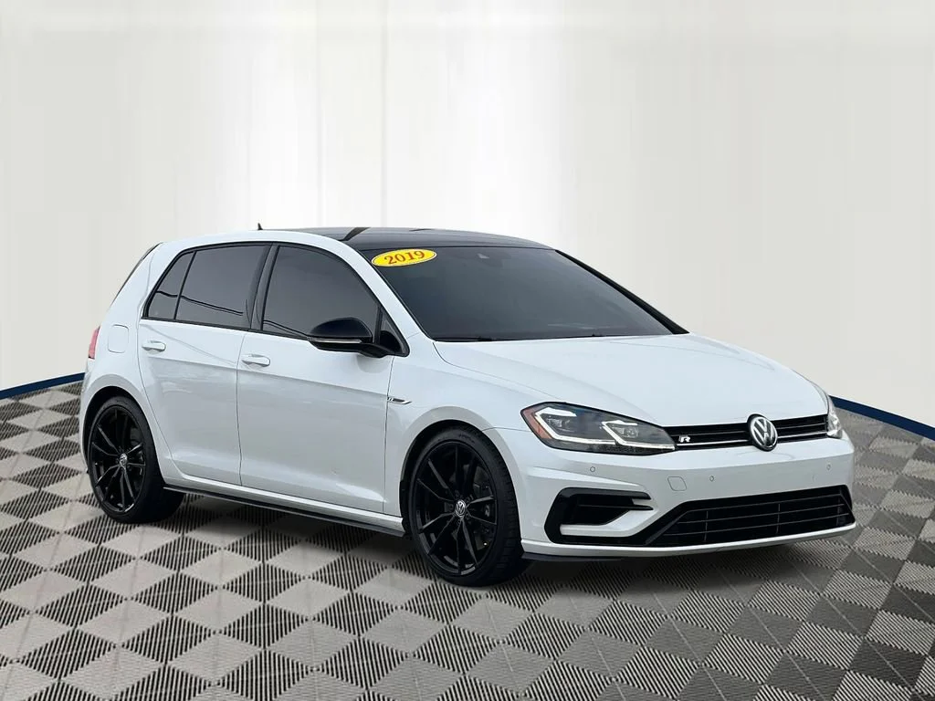 Used 2019 White Volkswagen 2.0T w/DCC & Navigation image 6