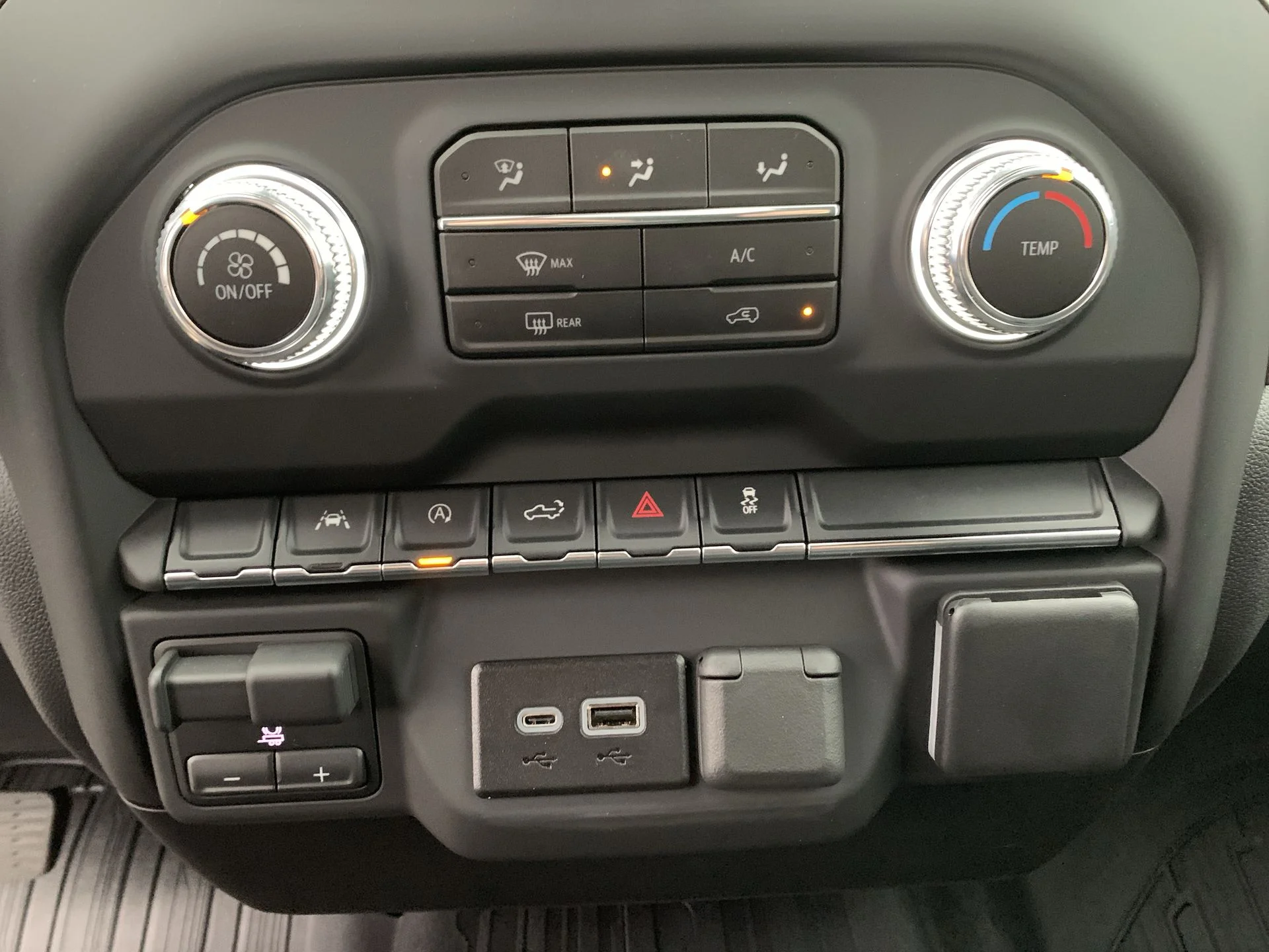 2025 GMC Sierra 1500 Pro - Photo 31