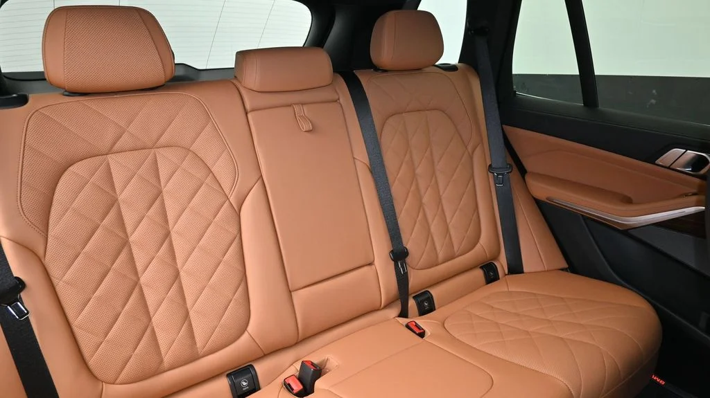 Certified Used 2024 Blue BMW sDrive40i image 12