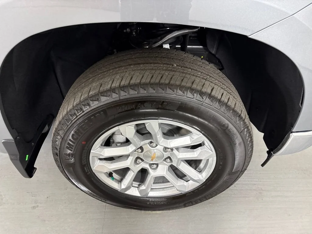 New 2026 Sterling Gray Metallic Chevrolet LT (2FL) image 13