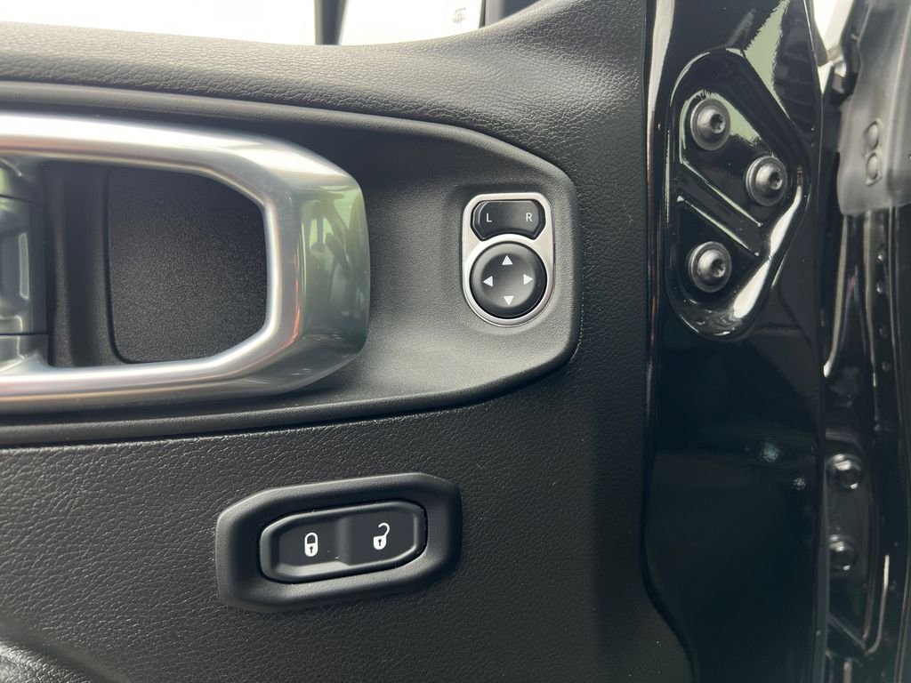 Used 2025 Black Jeep Rubicon image 11