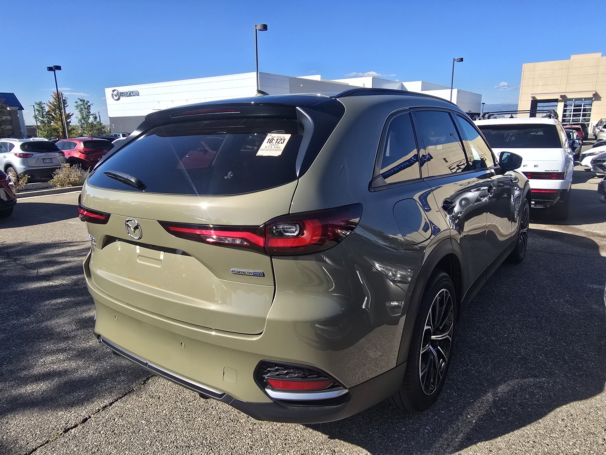 Used 2025 Zircon Sand Metallic Mazda Premium Package image 16