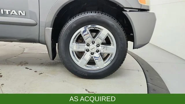 Used 2010 Gray Nissan LE image 22