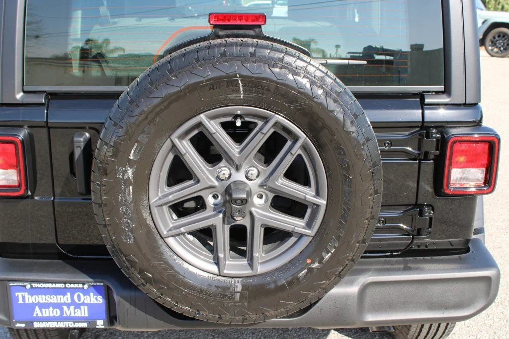 New 2026 Black Clear-Coat Exterior Paint Jeep Sport image 28