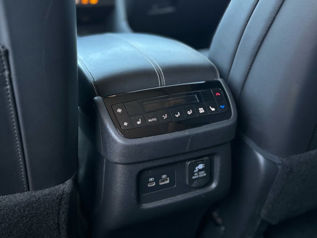2023 INFINITI QX60 Sensory - Photo 17