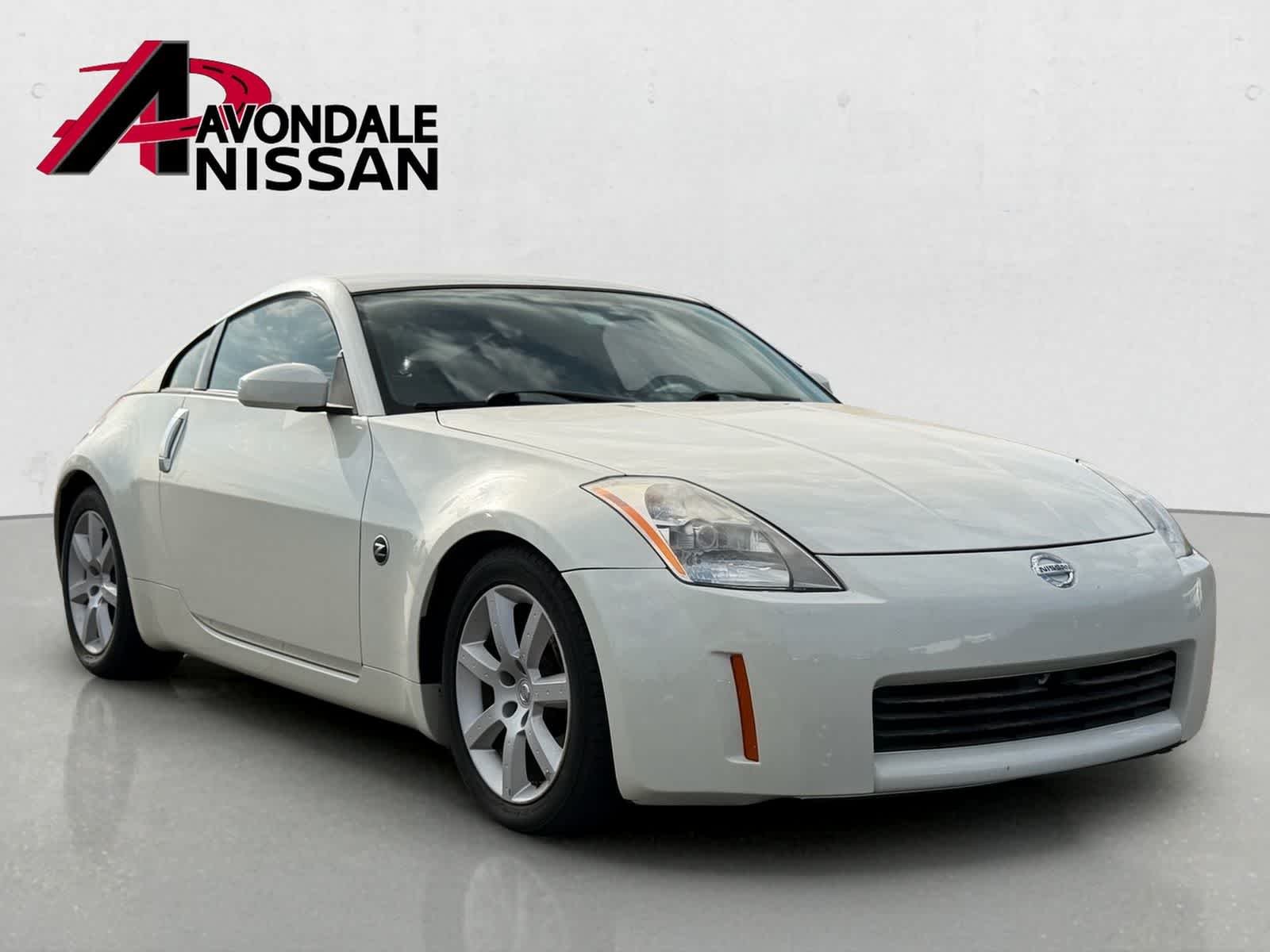 Used 2004 Pikes Peak White Pearl Nissan Touring image 5