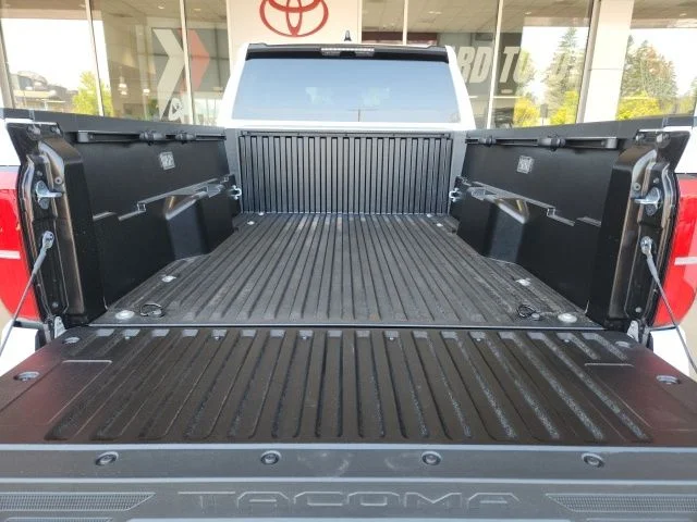 New 2026 Ice Cap Toyota SR5 image 13