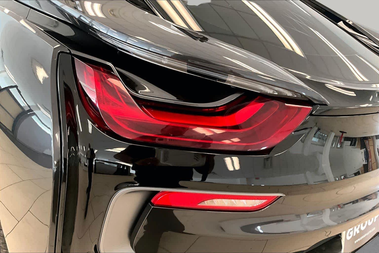 Used 2019 Sophisto Gray Metallic w/Frozen Gray Accent BMW  image 25