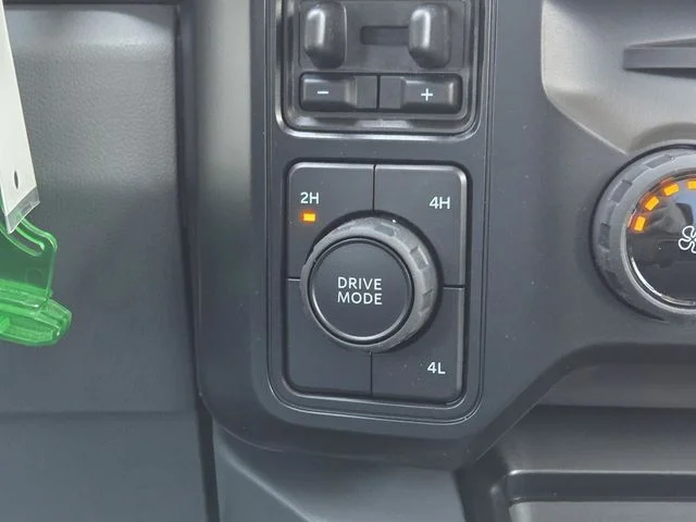 New 2026 Avalanche Ford F-350® XLT image 17