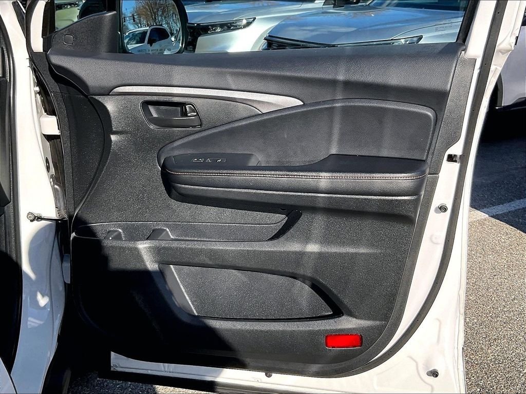 Used 2023 White Honda TrailSport image 12