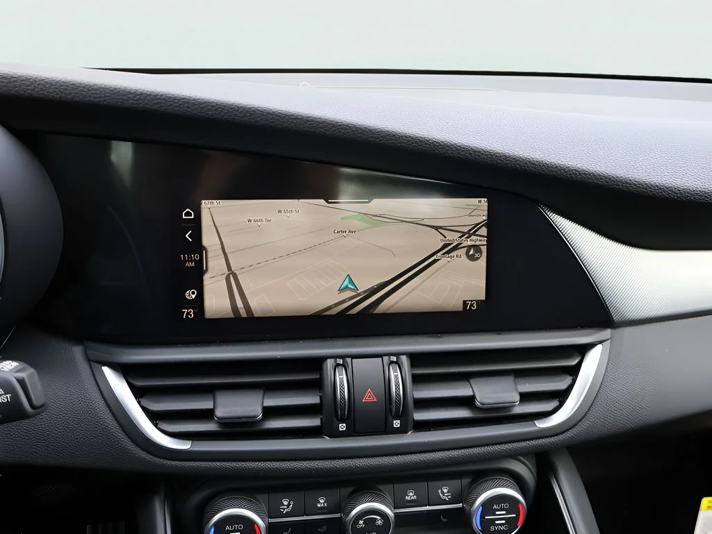 New 2026 Vesuvio Gray Metallic Alfa Romeo Base image 23
