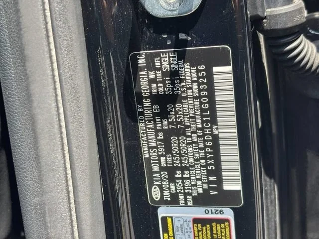 Used 2020 Black Kia S image 25
