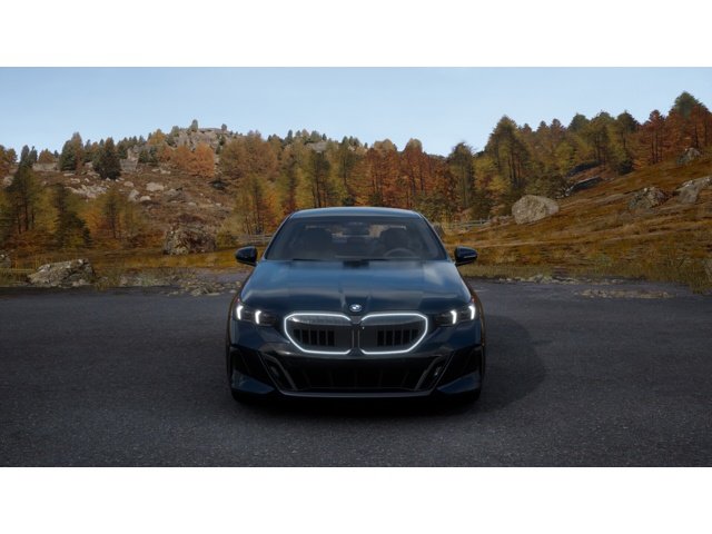 New 2027 Carbon Black Metallic BMW 530i image 3