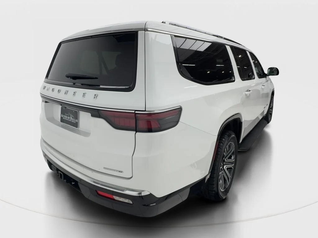 Used 2024 White Jeep Series II image 7