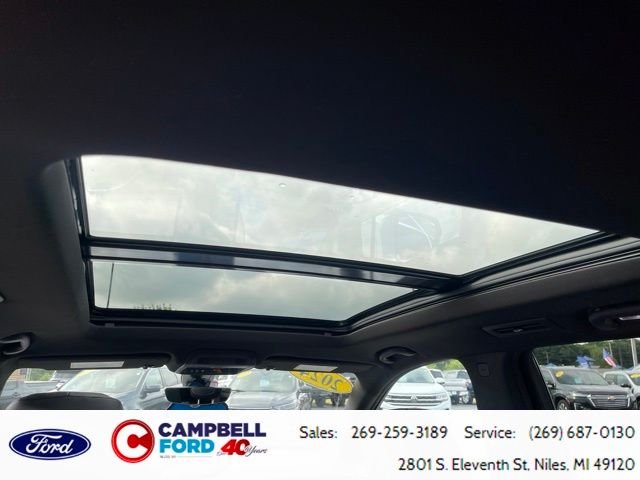 Used 2024 Silver Metallic Cadillac Premium Luxury image 35