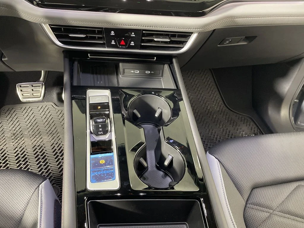 New 2026 Gray Volkswagen 2.0T Peak Edition image 17