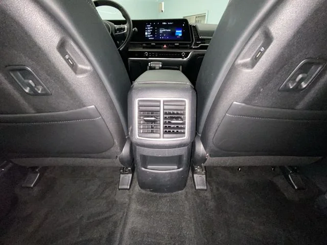 Used 2023 White Kia EX image 28