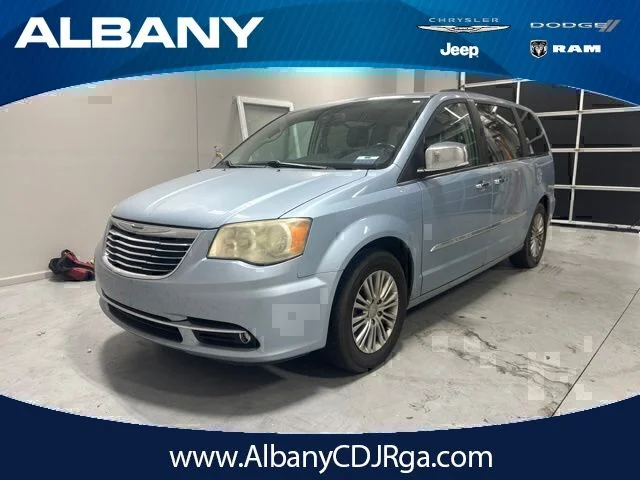 Used 2013 Blue Chrysler Touring-L image 1