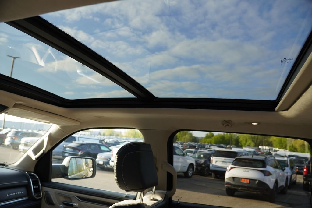 Certified Used 2024 Diamond Black Crystal Pearlcoat Ram Limited image 21