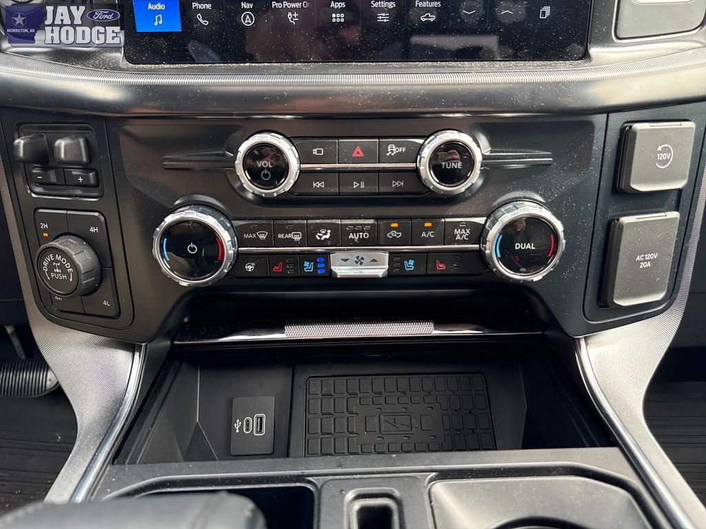Used 2025 Black Ford Platinum image 23
