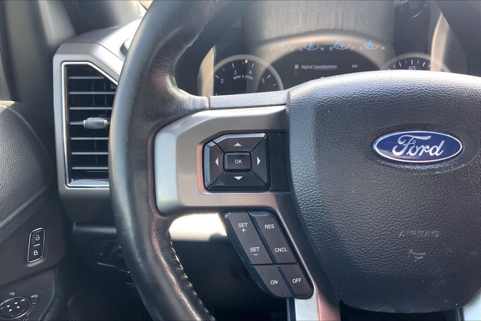 Used 2021 Magnetic Metallic Ford XLT image 22