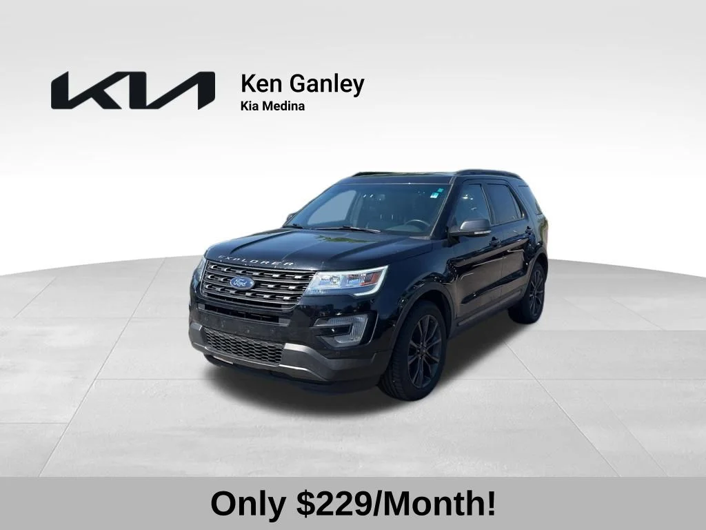 2017 Ford Explorer XLT 4WD's photo