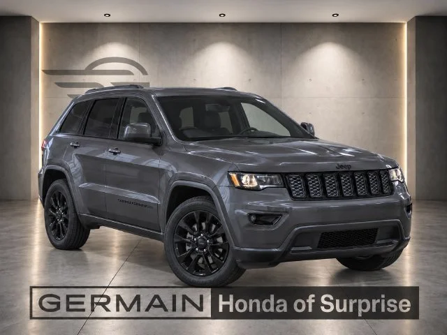 Used 2021 Granite Crystal Metallic Clearcoat Jeep Laredo X image 7