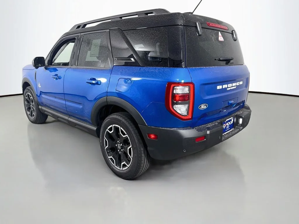 New 2026 Velocity Blue Metallic Ford Outer Banks® image 5