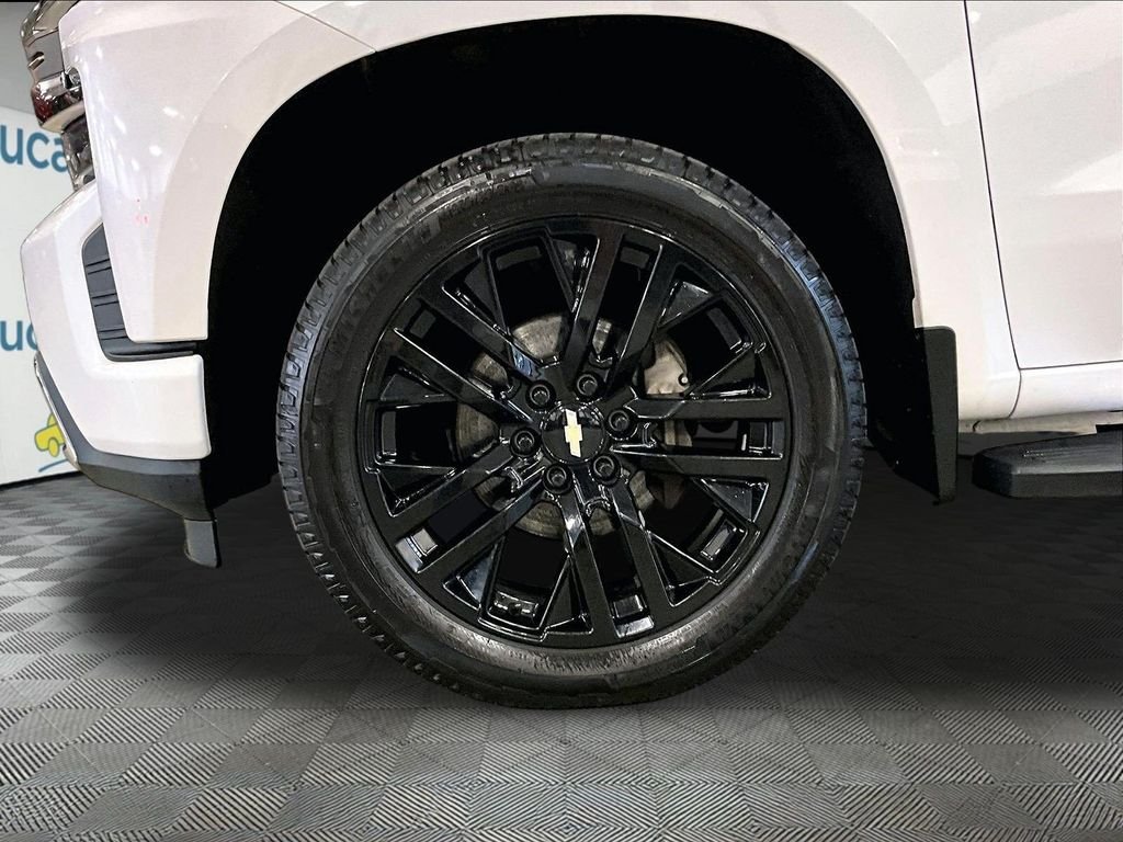 Used 2019 White Chevrolet High Country image 7
