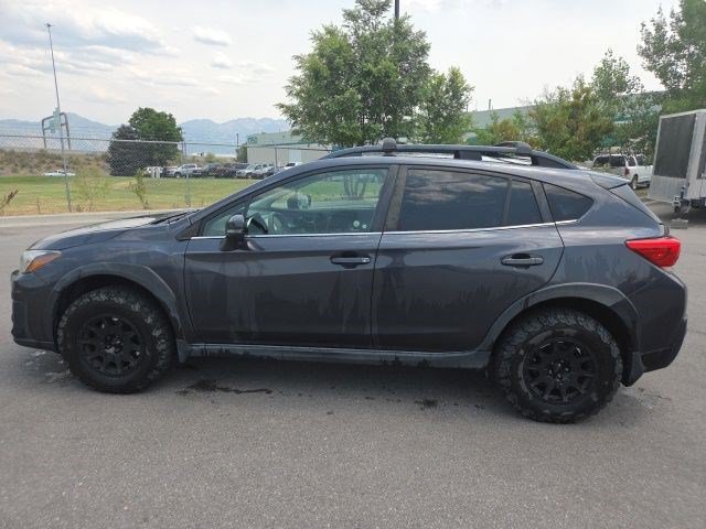 Used 2018 Dark Gray Metallic Subaru Limited image 7