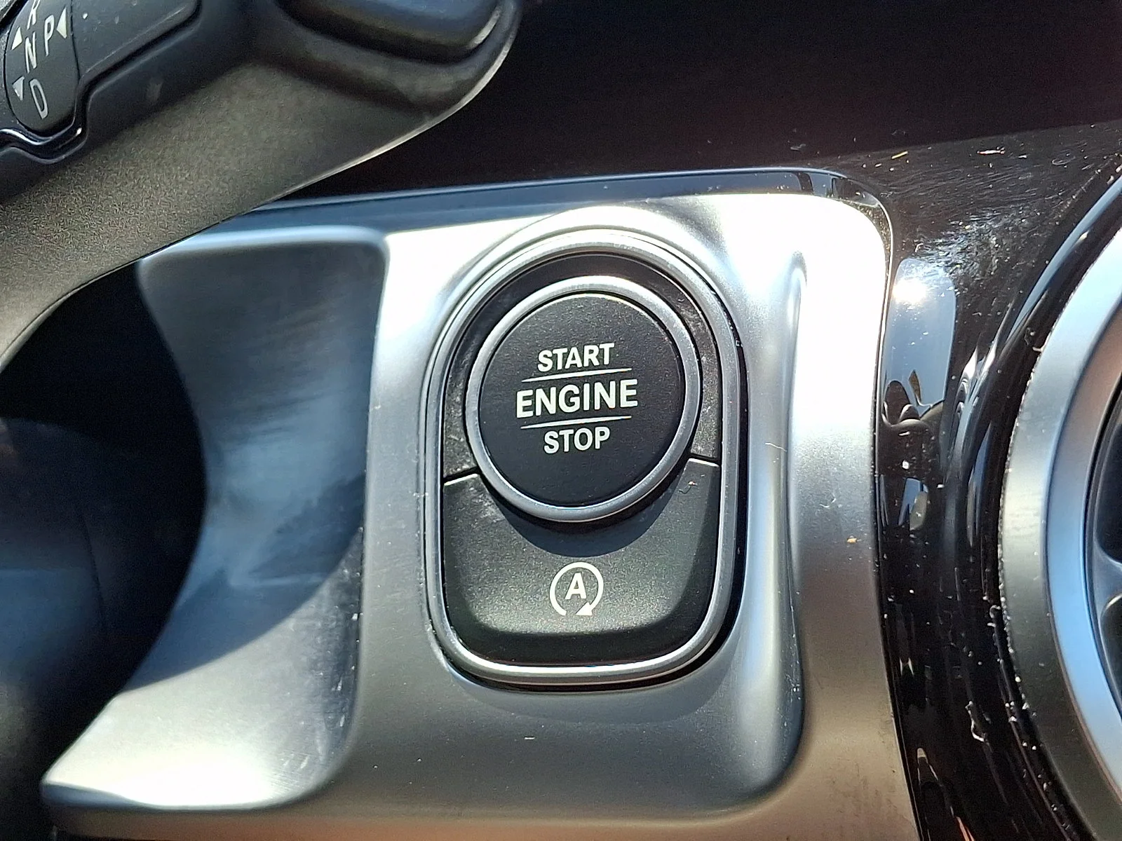 Used 2022 Polar White   149 Mercedes-Benz GLB 250 image 24