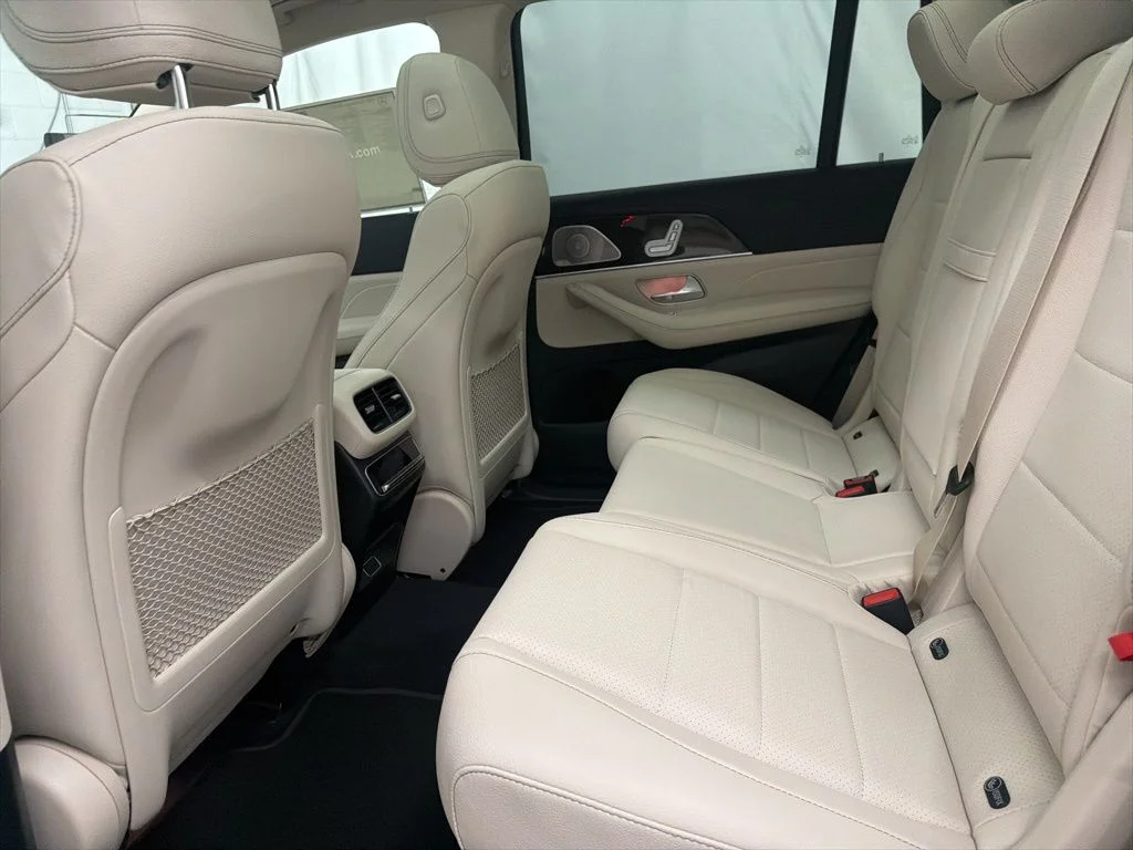 Used 2026 White Mercedes-Benz GLS 450 image 19