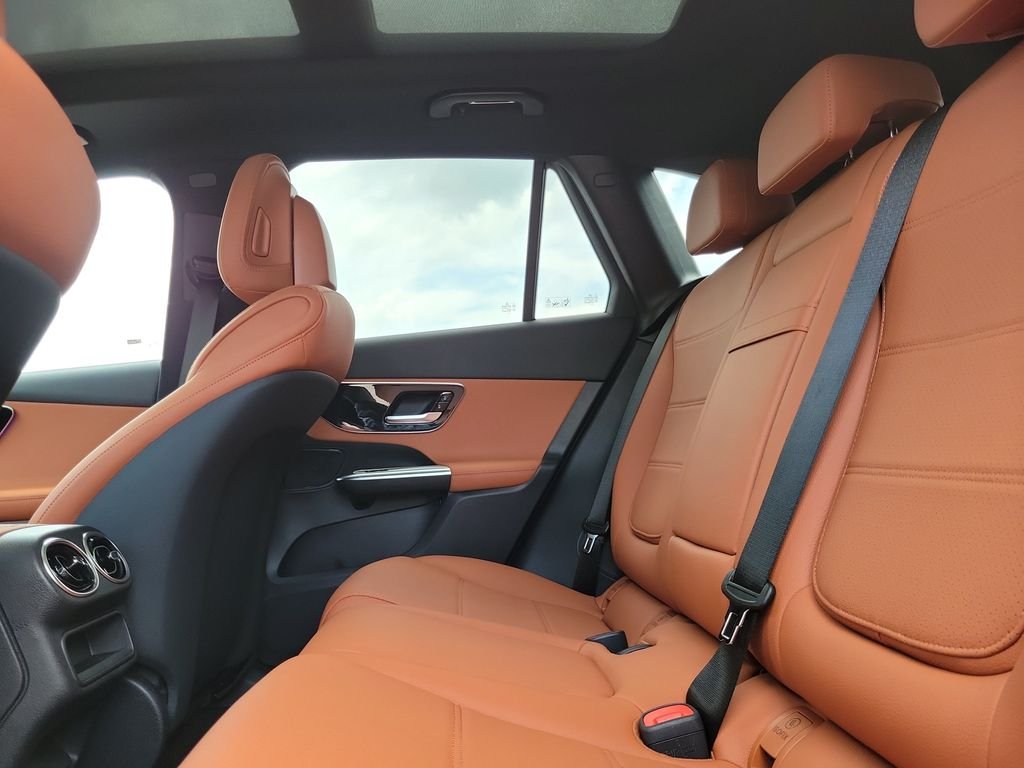 New 2027 Black Mercedes-Benz GLC 300 image 10
