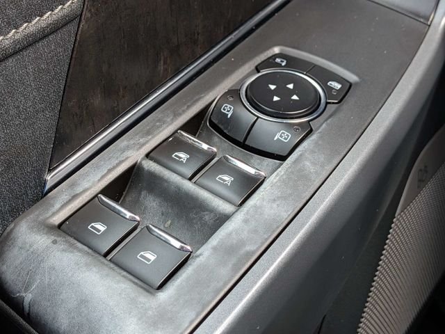 Used 2021 White Ford Lariat image 29