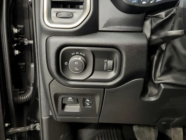 Used 2022  Ram Rebel image 26