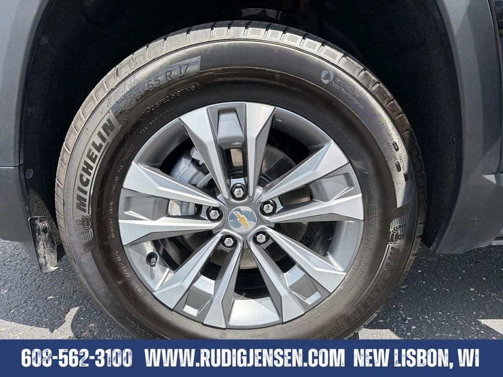 Used 2026 Black Chevrolet LT image 27