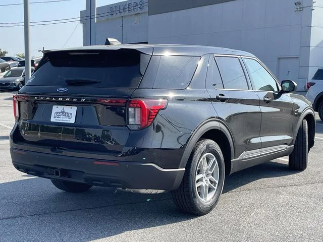 New 2026 Black Ford Active image 3