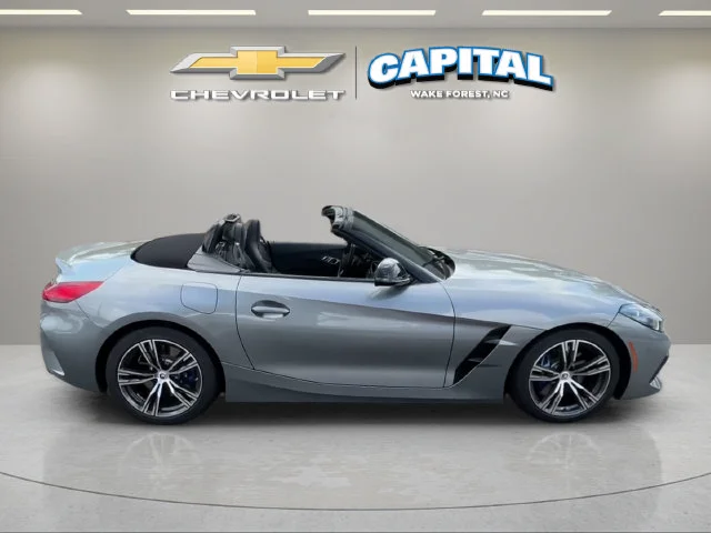 Used 2023 Gray BMW sDrive M40i image 6
