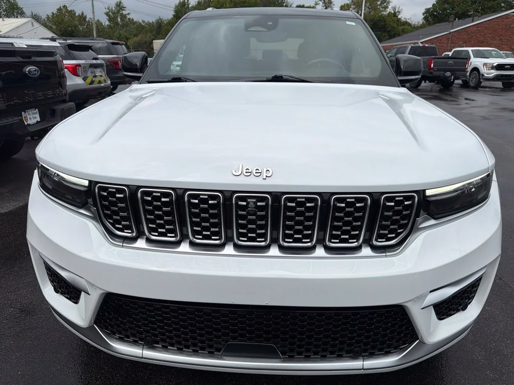Used 2022 Bright White Clearcoat Jeep Summit Reserve image 7