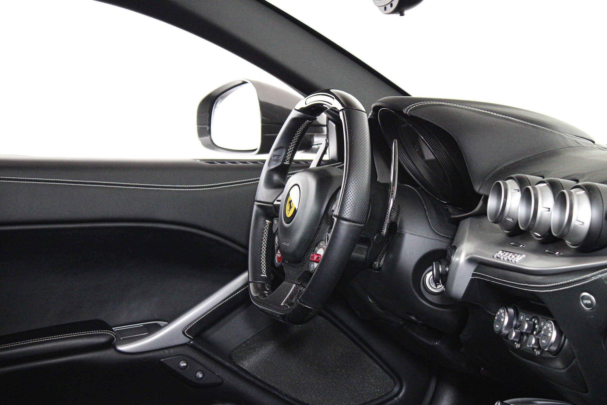 Used 2015 Grigio Scuro Ferrari  image 31