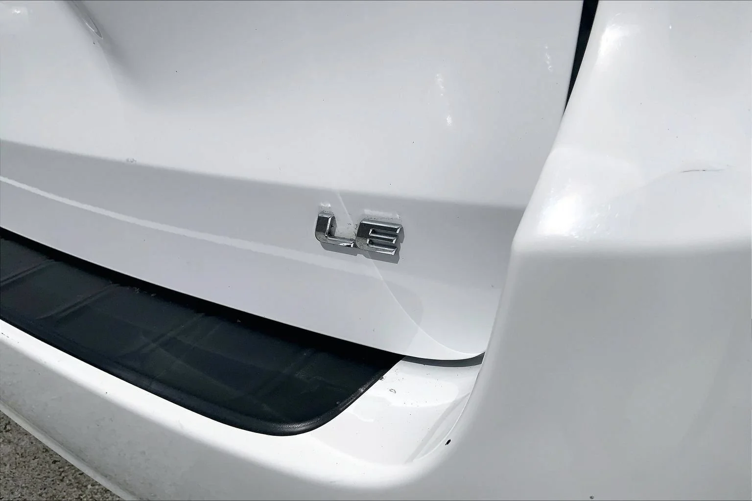Used 2020 Whi/white Toyota LE Auto Access Seat image 7