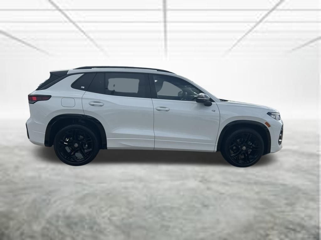 New 2026 White/off-white Volkswagen 2.0T SE R-Line Black image 6