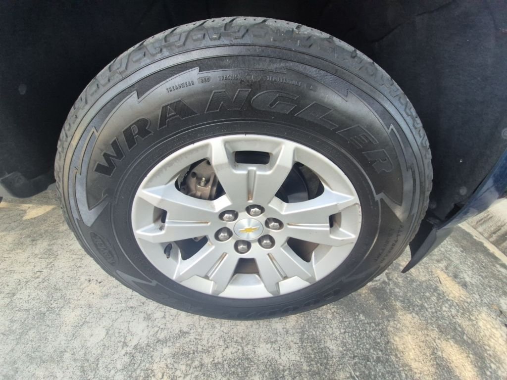 Used 2020 Blue Chevrolet LT image 16