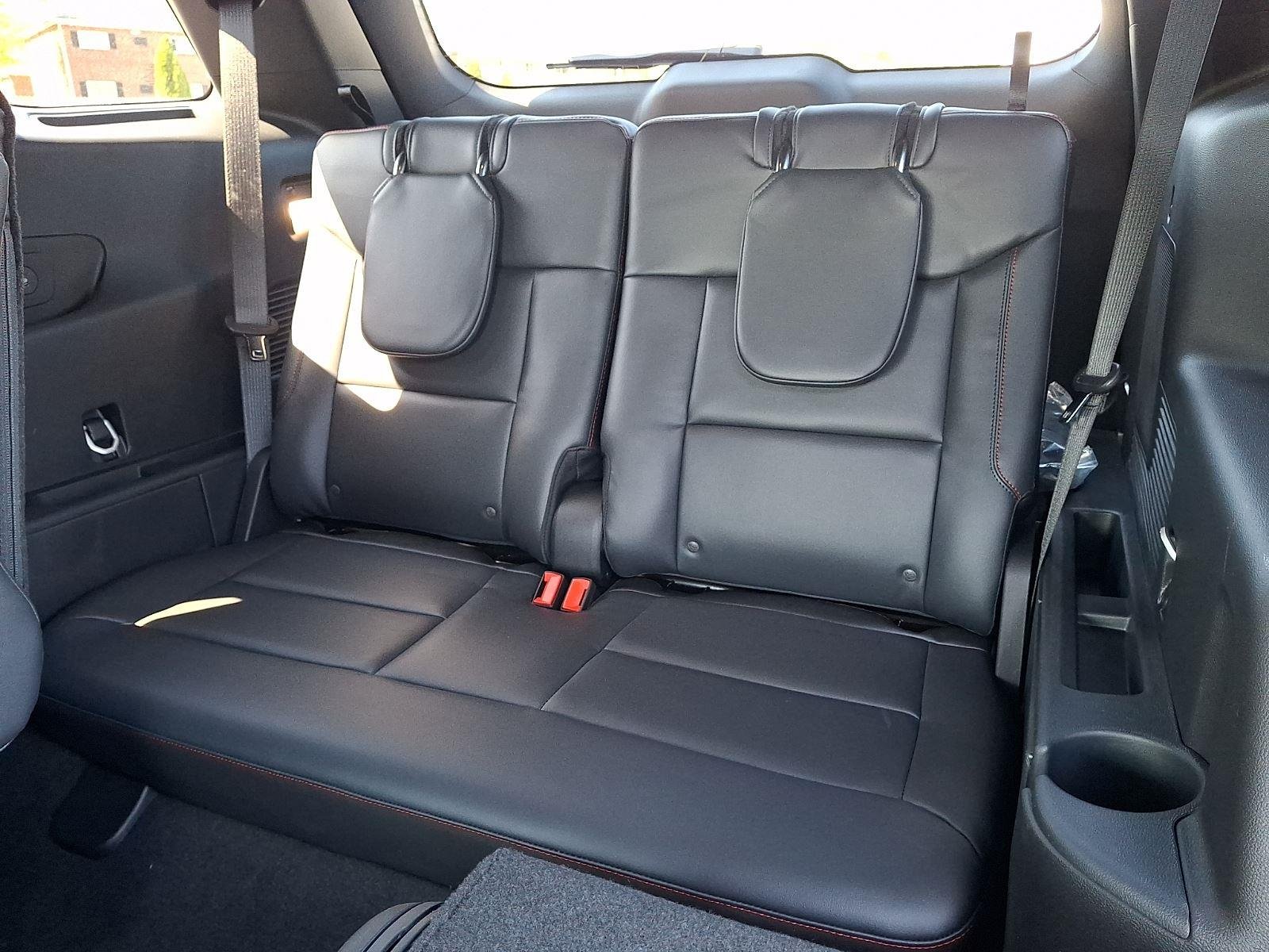 New 2026 Carbonized Gray Metallic Ford ST-Line image 9