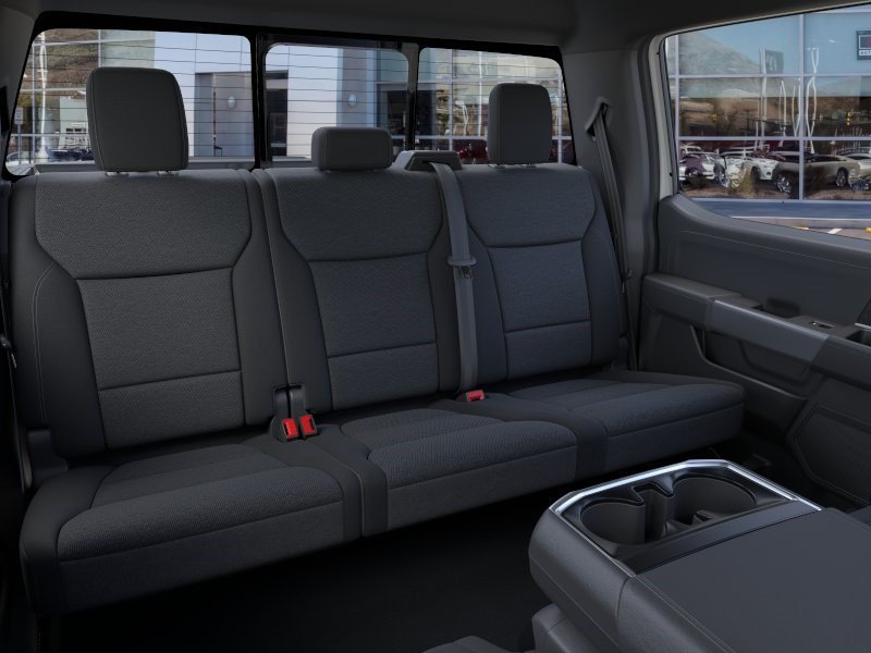 New 2026 Oxford White Ford XLT image 11
